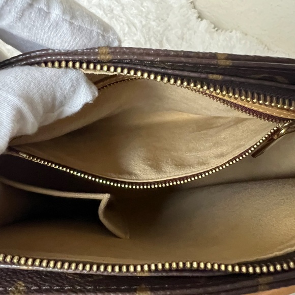 Louis Vuitton Monogram Looping MM - Picture 10 of 10